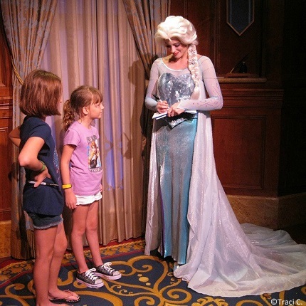 Elsa signs autographs at Princess Fairytale Hall