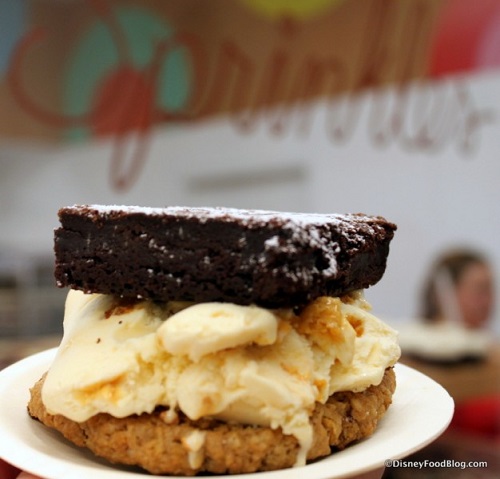 Customize an ice cream sandwich at Sprinkles