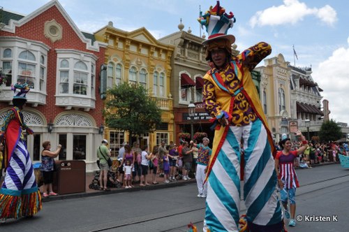 Entertaining Streetmosphere Bring Main Street To Life