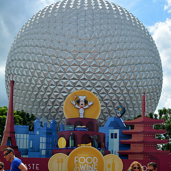 Park Icon Spaceship Earth Is Always Welcoming
