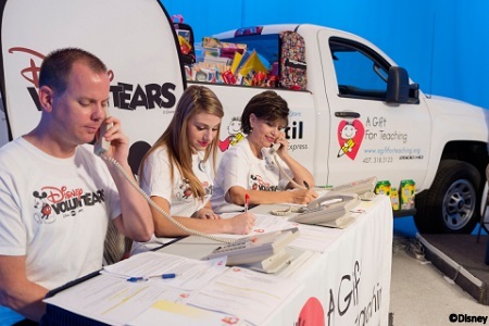 Disney VoluntEARS help with back-to-school drives