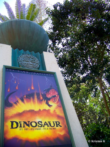 DINOSAUR Entrance