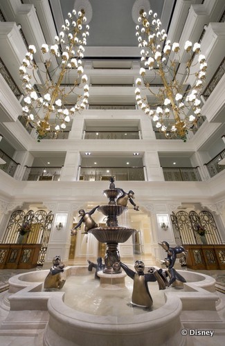 Lobby Penguin Fountain and Grand Chandeliers