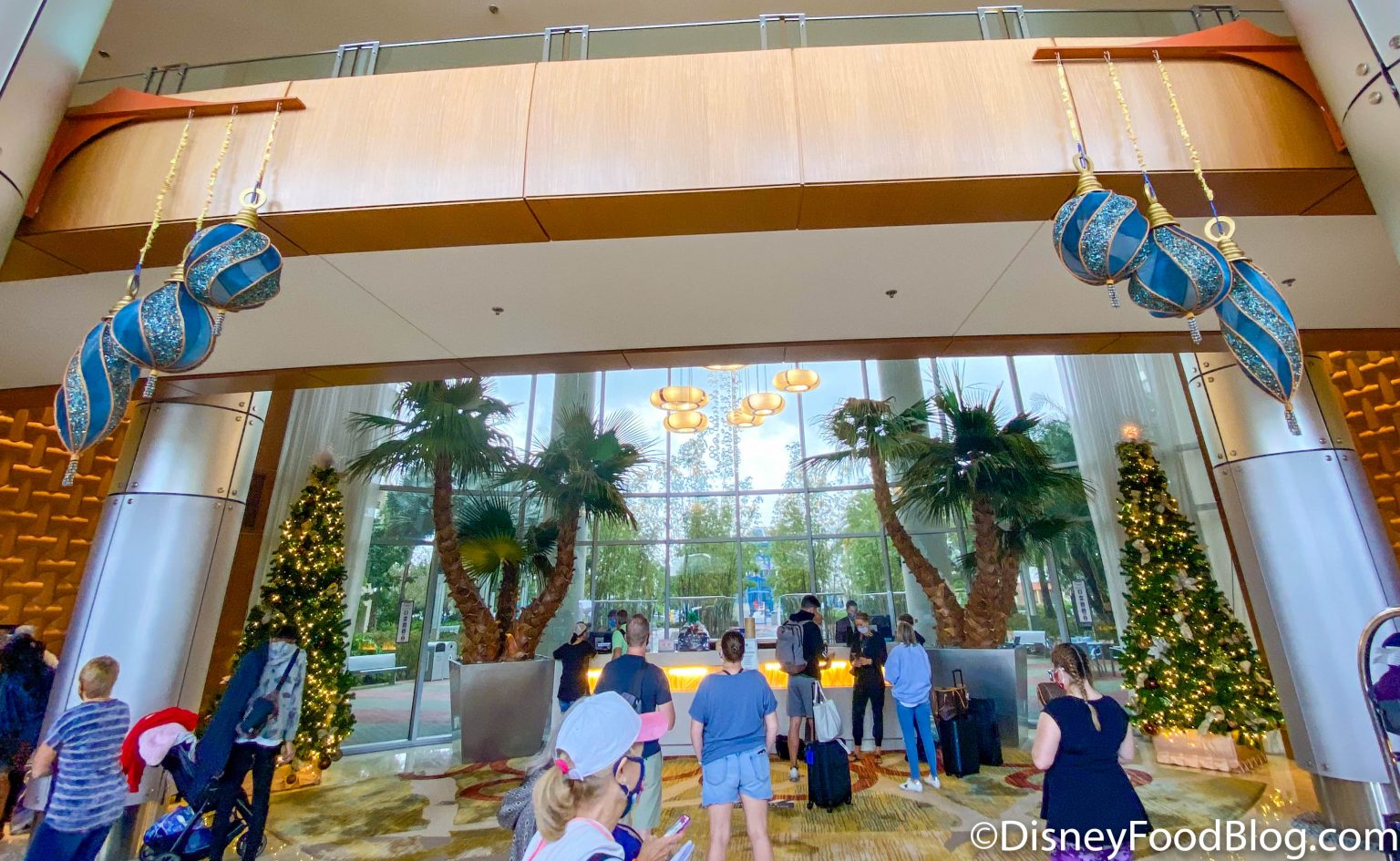 Modern Elegance Adorns Bay Lake Tower