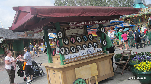 Silhouette Booth at Downtown Disney