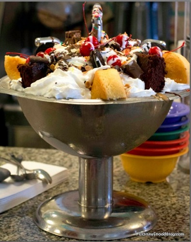The Kitchen Sink at Beaches and Cream