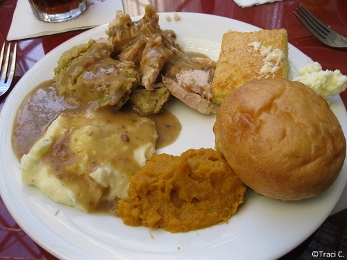 Thanksgiving dinner at Chef Mickey's