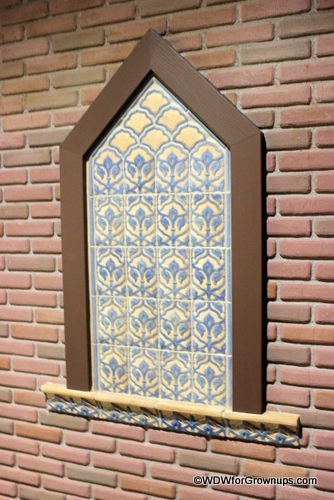 Decor in entryway