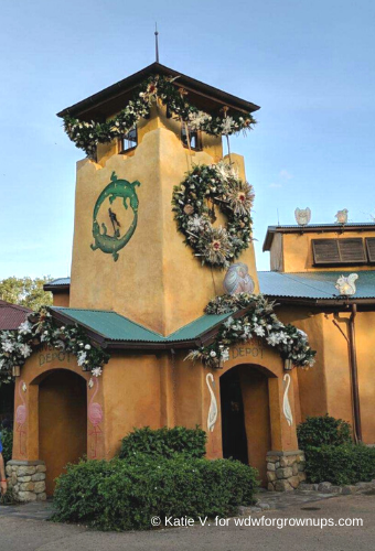 Wreaths and Swag Spread Holiday Cheer
