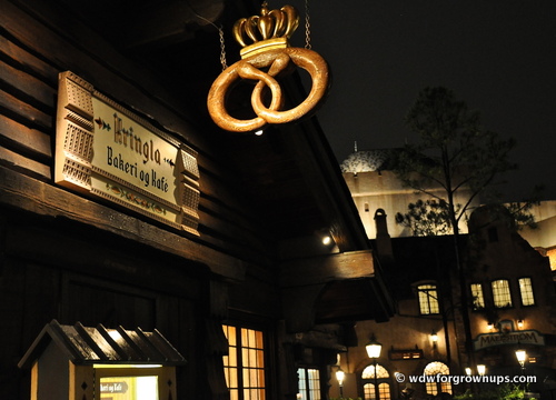 Kringla Bakery og Kafe Under the Sign of the Pretzel