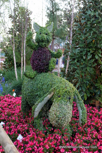 Eeyore and piglet topiary
