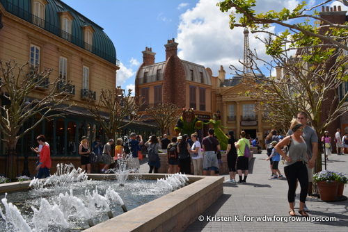 The Beautiful Fountain Courtyard In France