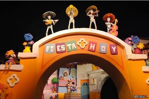 Gran Fiesta Tour Starring The Three Caballeros