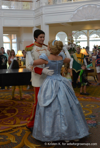 Cinderella&amp;#039;s Grand Waltz