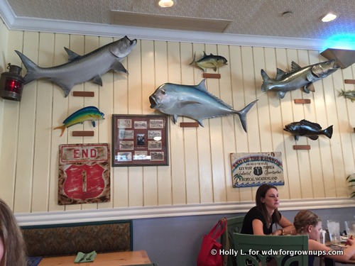 Olivia's Cafe Has Beachy Color and a Nautical Feel