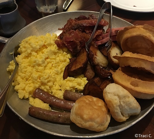 Regular breakfast skillet with bacon