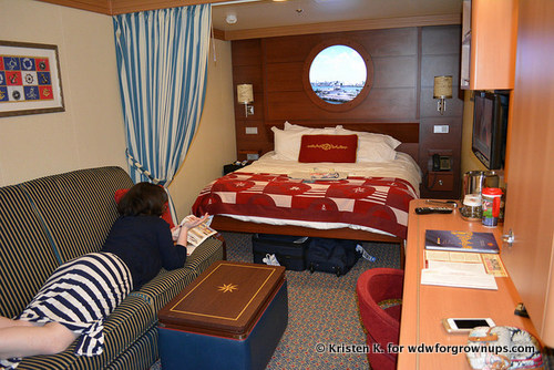 Deluxe Inside Cabin With Magic Porthole