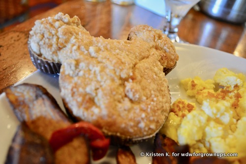 Kona Coconut Macadamia Nut Muffin