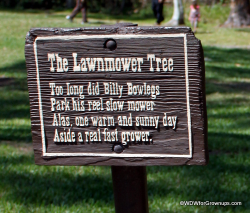 Lawnmower tree sign close up