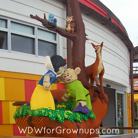 LEGO Snow White and Friends