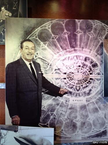 Walt explaining what EPCOT is all about