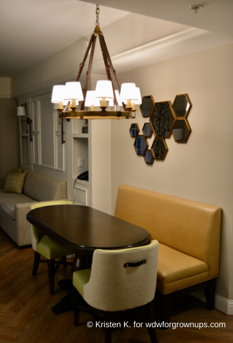 Kitchen Eating Area