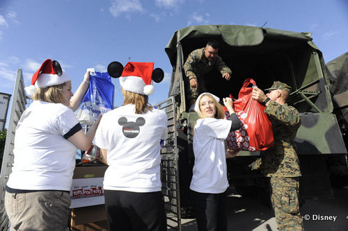 VoluntEARS Load Up The Toys in 2011