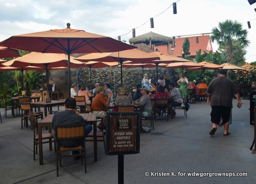 Trader Sam's Outdoor Seating
