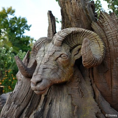 New carvings debut on Tree of Life